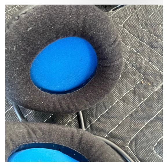 Over-Ear Gaming Headphones - Black and Silver PS4/PS5 Compatible - Picture 8 of 8